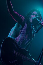 「MIYAVI Tour 2012 "GANRYU"」Shibuya O-EAST公演の模様。（C）Yosuke Torii