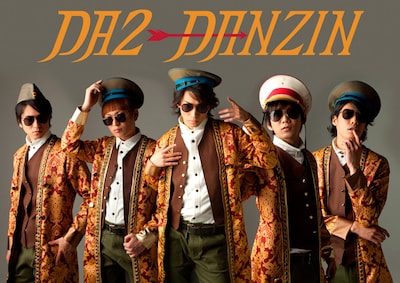 DA2-DANZIN。写真左からHYUN（滝口幸広）、ZAI（二瓶拓也）、SYO（矢崎広）、MICHIKY（辻本祐樹）、TAI（林剛史）。