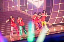 リハーサル中のももいろクローバーZ。