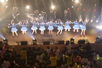 12月28日に行われた「ぱすぽ☆ 渋谷公会堂ワンマンライブ」の様子。
