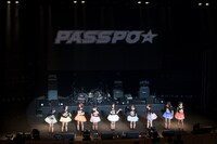 12月28日に行われた「ぱすぽ☆ 渋谷公会堂ワンマンライブ」の様子。