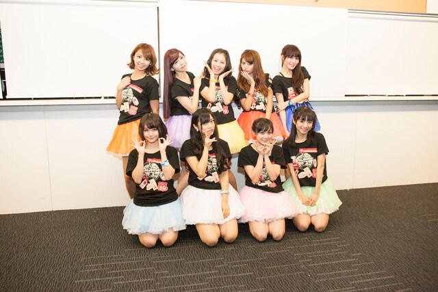 12月28日に行われた「ぱすぽ☆ 渋谷公会堂ワンマンライブ」終演後の記念撮影。