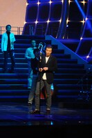 リハーサル中の舘ひろし。