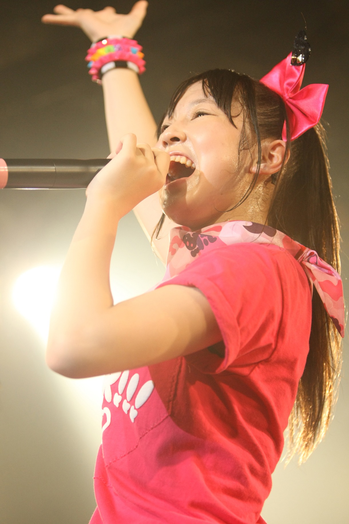 安藤ゆず (C) アラキシン