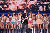 五木ひろしとAKB48。