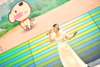 リハーサル中の藤あや子。