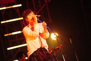 「COUNTDOWN JAPAN 12/13」に出演した際のBONNIE PINK。
