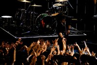「GT2013」でパフォーマンスをするBOOM BOOM SATELLITES。（撮影：佐藤広理）