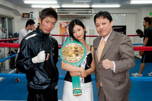 「業界用語の基礎知識 壇蜜女学園」のワンシーン。