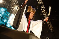 やついいちろう（エレキコミック）