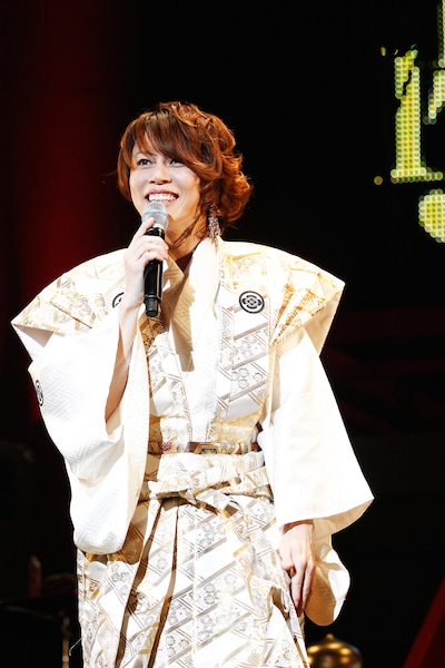 T.M.Revolution「T.M.R. NEW YEAR PARTY ’13 LIVE REVOLUTION」の模様。