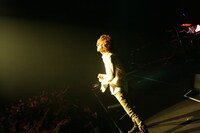 12月30日の大阪公演での清春。