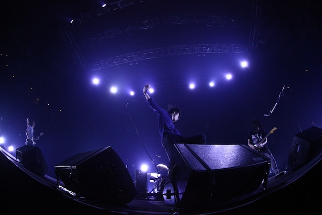 「KYO-MEIツアー ～リヴスコール～」日本武道館公演の様子。（撮影：ほりたよしか）