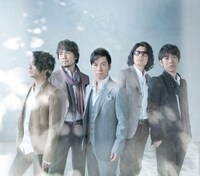 ゴスペラーズは、安岡優（写真左）も4月13日にソロ音源「架空の主題歌＆社会の窓」を配信リリースするなど、ソロ活動も活発化している。