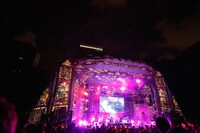 昨年9月に行われた野音ワンマンの様子。