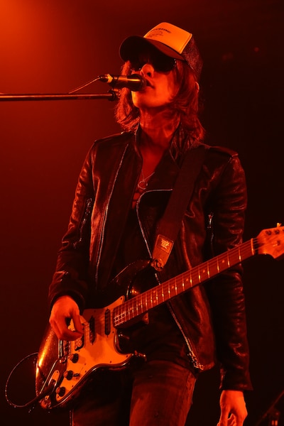 畠山承平（Vo, G）はライブ中何度も観客に「ありがとう」と伝えた。（撮影：ほりたよしか）