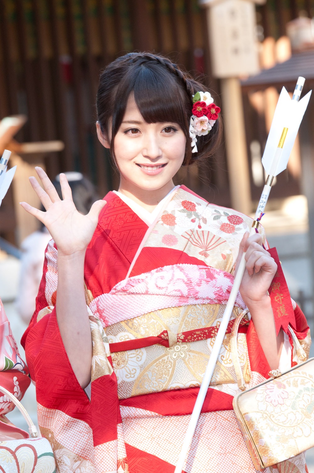 衛藤美彩