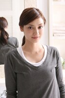 今週の人気の画像2位は「GLAYニューアルバムを平愛梨が初公開すっぴんでアピール」より、すっぴんの平愛梨。