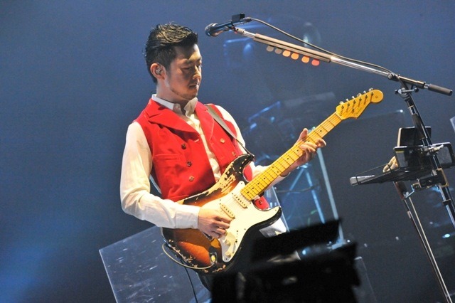 吉田省念（G, Cello）