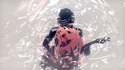 「masquerade」のビデオクリップのワンシーン。