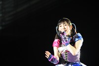 渡辺麻友ソロライブ「～みんなで“ヒカルもの”を見つけよう～」の様子