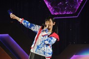 渡辺麻友ソロライブ「～みんなで“ヒカルもの”を見つけよう～」の様子