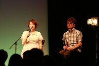 シングル「Silent Snow」発売記念イベントの様子。