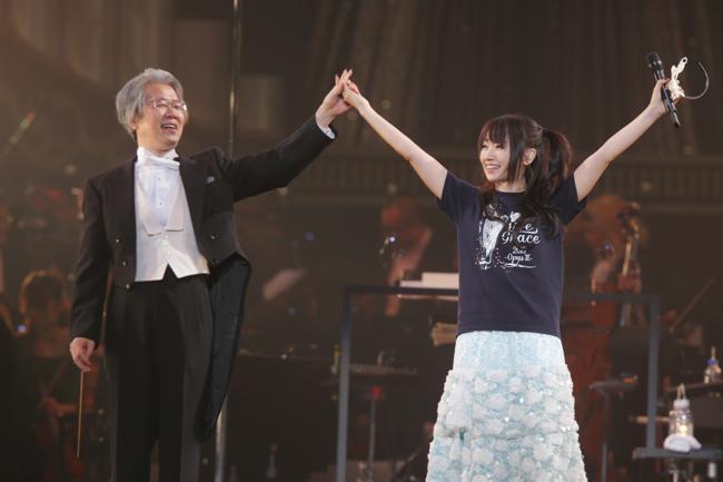 相思相愛で見事なステージを作り上げた藤野浩一と水樹奈々（撮影：上飯坂一）。