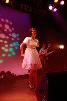 シングル「Silent Snow」発売記念イベントの様子。