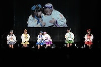 でんぱ組.inc「ワールドワイド☆でんぱツアー 2013 ～夢見たっていいじゃん?! in ZEPP TOKYO～」の様子。