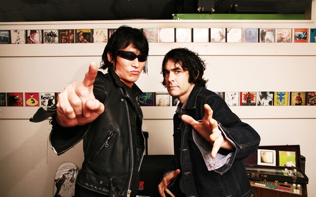 セイジ、ジョン・スペンサー（写真左から）