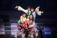 「AKB48 ユニット祭り 2013」の模様。Not yetによるメドレー披露（C）AKS