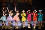 「AKB48 ユニット祭り 2013」の模様。フレンチ・キス、Not yet「完璧ぐ～のね」（C)AKS