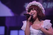 「AKB48 ユニット祭り 2013」の模様。河西智美「まさか」（C)AKS