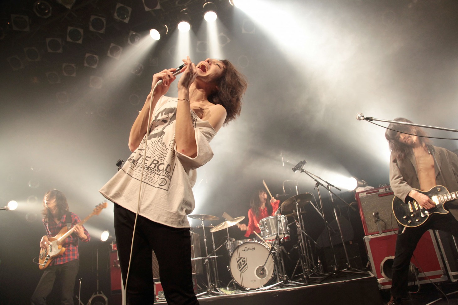 1月24日の「the dresscodes TOUR "1954"」東京・Shibuya O-WEST公演の模様。（撮影：松本時代）