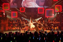 「AKB48 リクエストアワー セットリストベスト100 2013」2日目の様子。67位「なんてボヘミアン」を披露するアンダーガールズ。（C)AKS