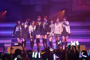 「AKB48 リクエストアワー セットリストベスト100 2013」2日目の様子。61位「夕陽を見ているか？」を披露。（C)AKS