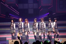 「AKB48 リクエストアワー セットリストベスト100 2013」2日目の様子。53位「Choose me!」を披露するチームYJ。（C)AKS