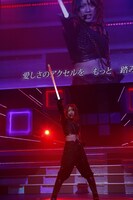 「AKB48 リクエストアワー セットリストベスト100 2013」3日目の様子。37位「愛しさのアクセル」を披露する高橋みなみ。（C)AKS