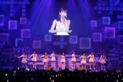 「AKB48 リクエストアワー セットリストベスト100 2013」4日目の様子。9位「夢の河」を披露するAKB48。（C)AKS