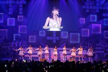 「AKB48 リクエストアワー セットリストベスト100 2013」4日目の様子。9位「夢の河」を披露するAKB48。（C)AKS