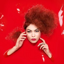 紗羅マリー「RED」ジャケット