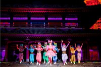 きゃりーぱみゅぱみゅのライブの模様。