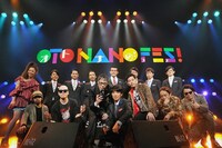 Chara、七尾旅人、WORLD ORDER、RHYMESTER、KREVA、いとうせいこう、ユースケ・サンタマリアによる記念撮影。