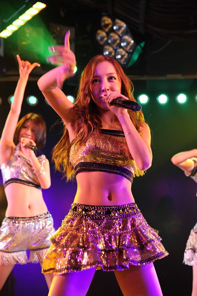 板野友美（写真は本日2月1日に行われたAKB48劇場での公演より）