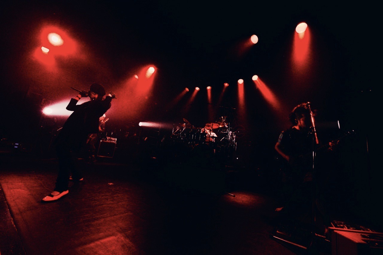 「MUCC Tour 2013 "Shangri-La"」LIQUIDROOM ebisu公演の様子。