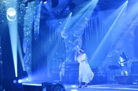 新潟・苗場プリンスホテルで開催中の「SURF & SNOW in Naeba」初日公演の様子。