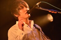 鈴木雄太（Vo, G）（撮影：古溪一道）