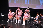 メンバー高城れに（写真手前左から2番目）は1月28日に行われたイベント「ももクロ試練の七番勝負 episode.3」第1戦で島田秀平（右端）に「黒柳徹子さんと同じタイプ」と手相診断された。