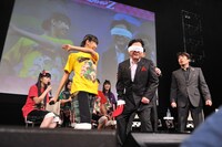 上島竜兵の「利きビンタ」で強烈なビンタをお見舞いする玉井詩織。